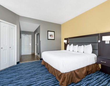 1550 Executive King Suite Room