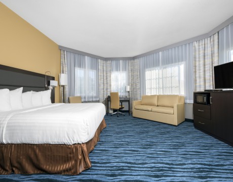 1550 Executive King Suite Room